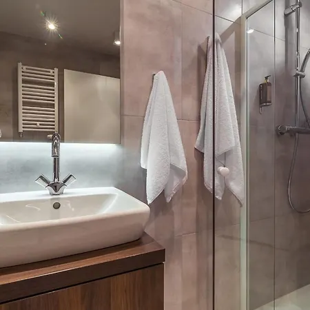 Bruna 2 - Charming By Renters Apartamento