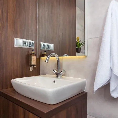 Bruna 2 - Charming By Renters