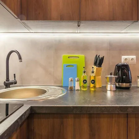 Bruna 2 - Charming By Renters Apartment *