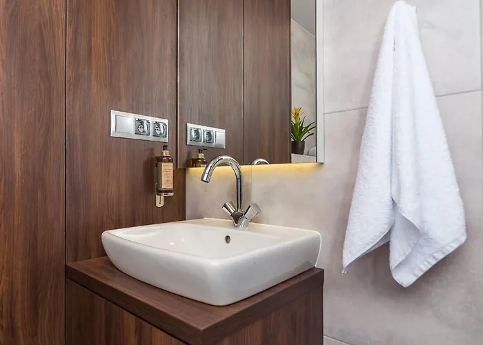 Bruna 2 - Charming By Renters