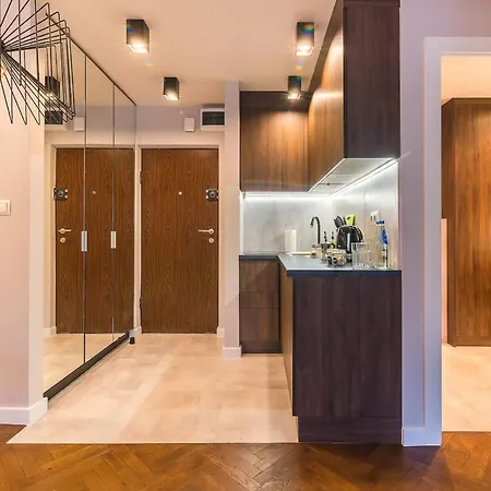 Bruna 2 - Charming By Renters Warszawa